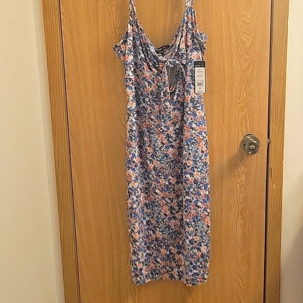 Cute BCBG sun dress